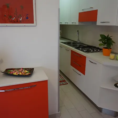 Renewed Beachfront Flat With Patio On The Ground Floor Lignano Sabbiadoro