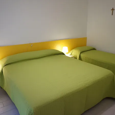 Apartamento Renewed Beachfront Flat With Patio On The Ground Floor